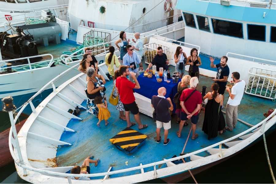 Aperitivo in barca per scoprire la Sicilia più autentica